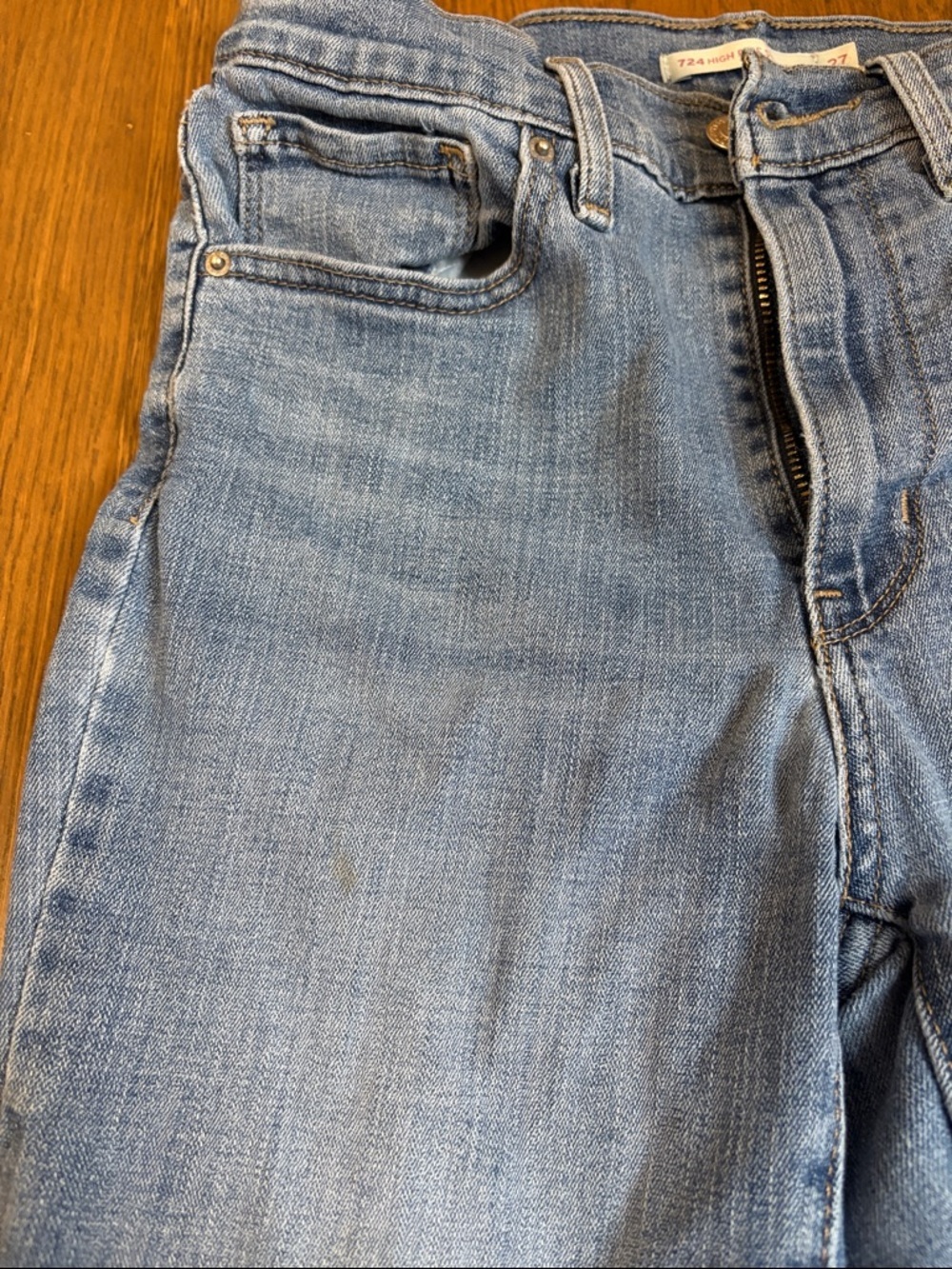 Levi’s women’s HIGH RISE STRAIGHT jeans size 27 - Picture 3 of 6